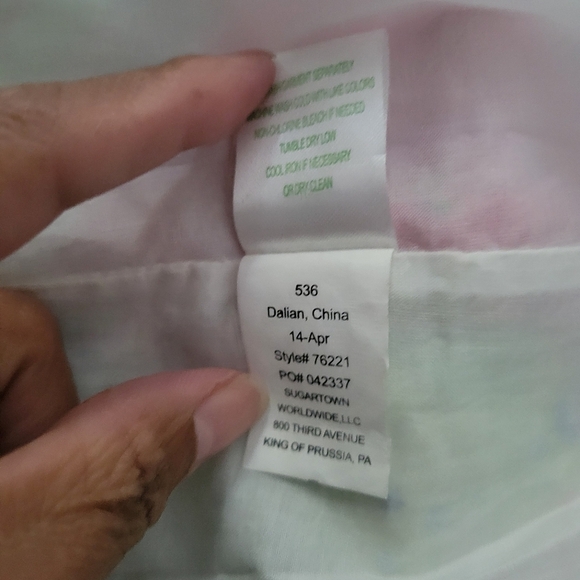 Lilly pulitzer Delia Shift in Hotty Pink lemonade. - Picture 11 of 13